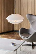 Cargar imagen en el visor de la galería, Adjustable Clam Pendant Fritz Hansen