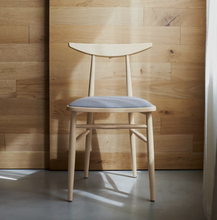 Charger l'image dans la galerie, Quinti Timeless Dining Chairs