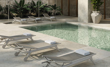 Charger l'image dans la galerie, Vondom Africa Sun Lounge