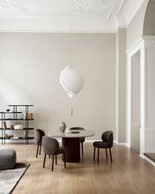 Charger l'image dans la galerie, Wendelbo Ovata Dining Chair and table