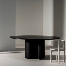 Charger l'image dans la galerie, Serax Virginia Dining Table in Oak