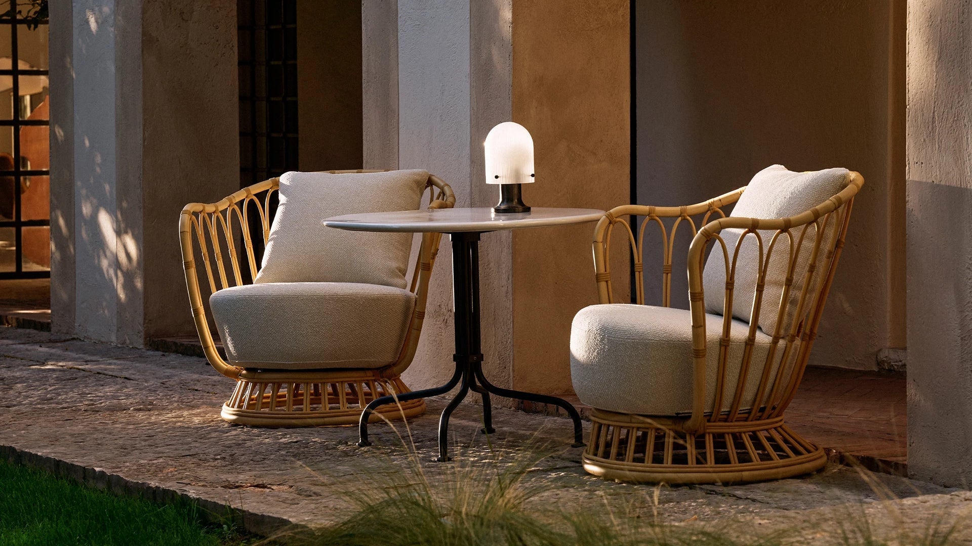 Outdoor Lounge