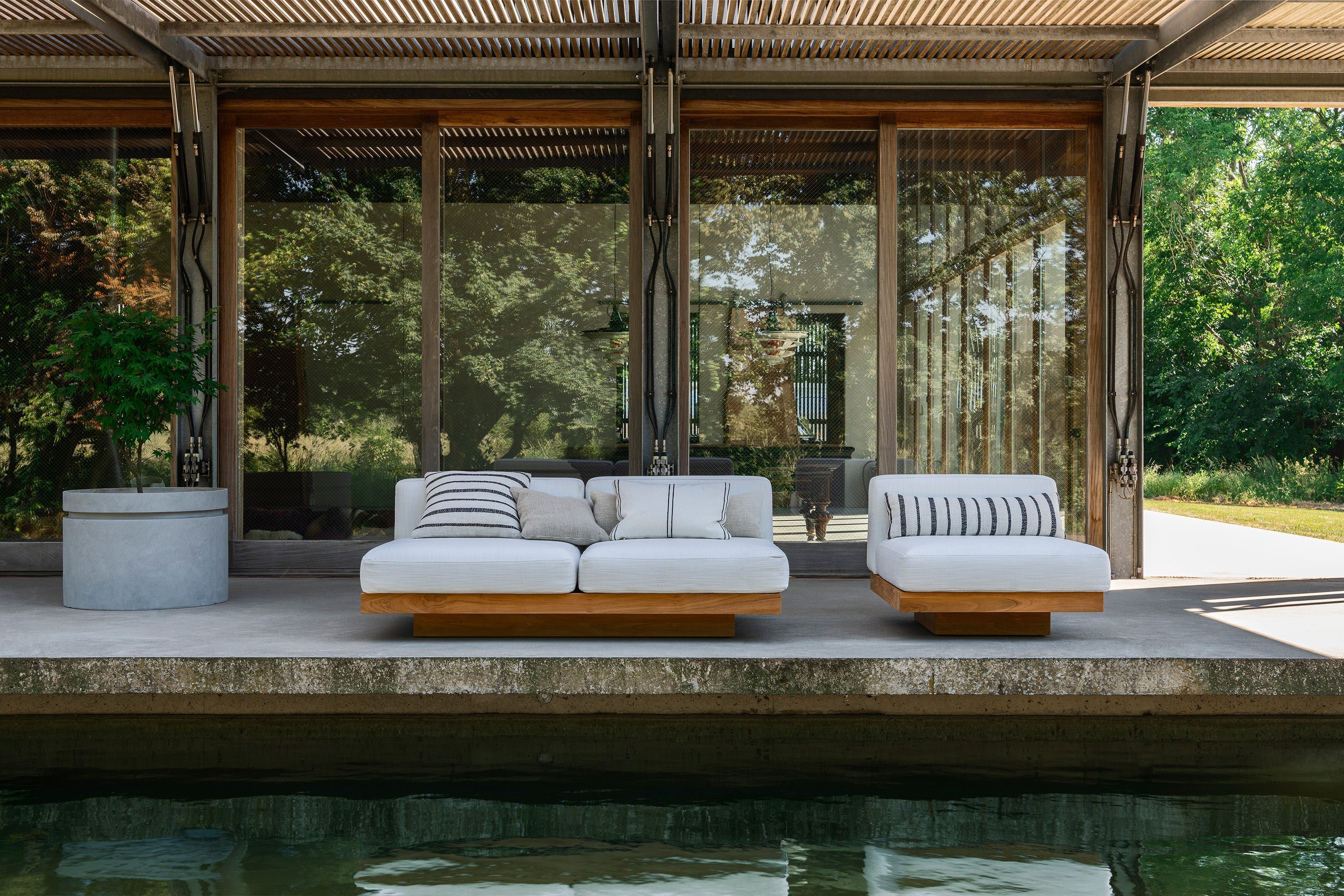 Serax Furniture