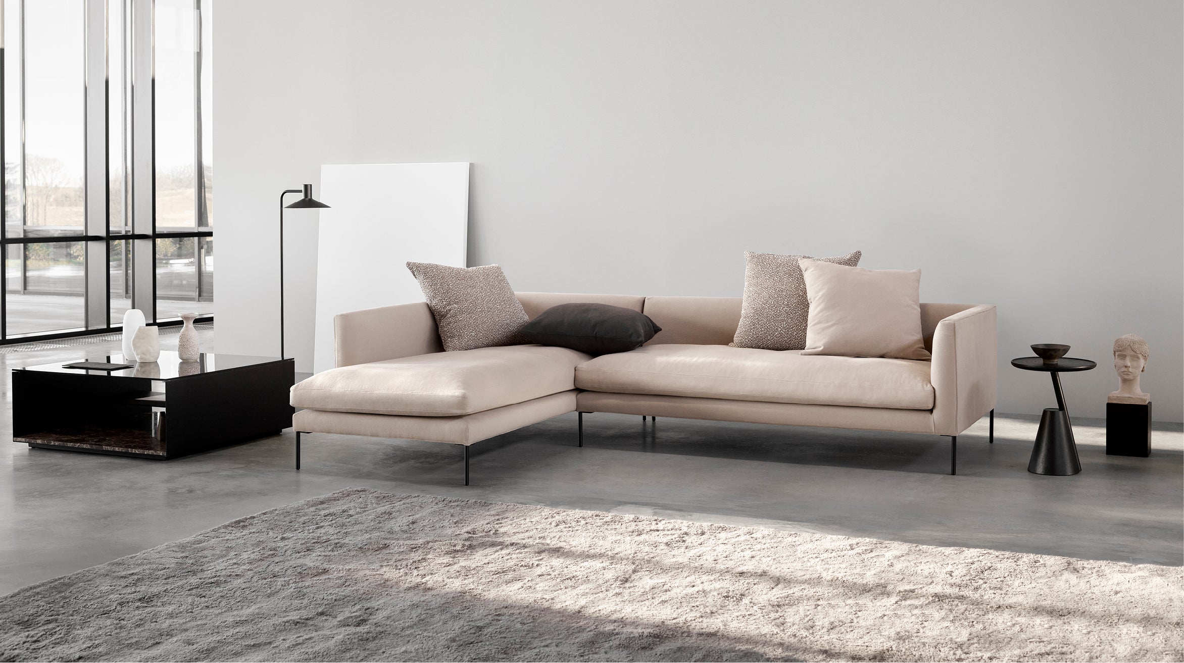 Sofas & Sectionals