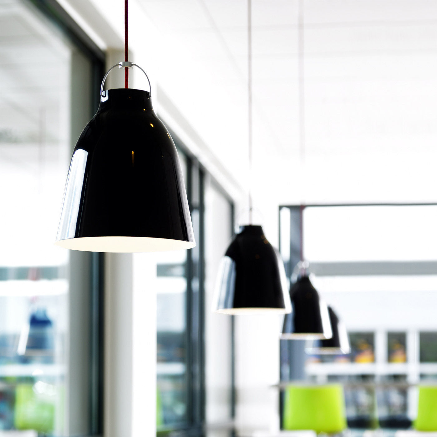 modmobili fritz hansen caravaggio pendant glossy black pendant light