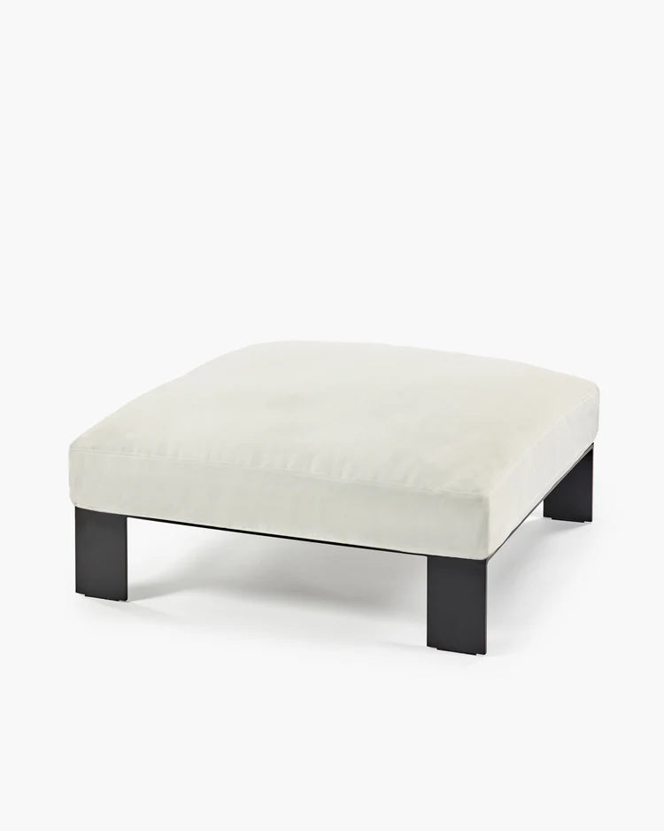 Bea Mombaers outdoor ottoman
