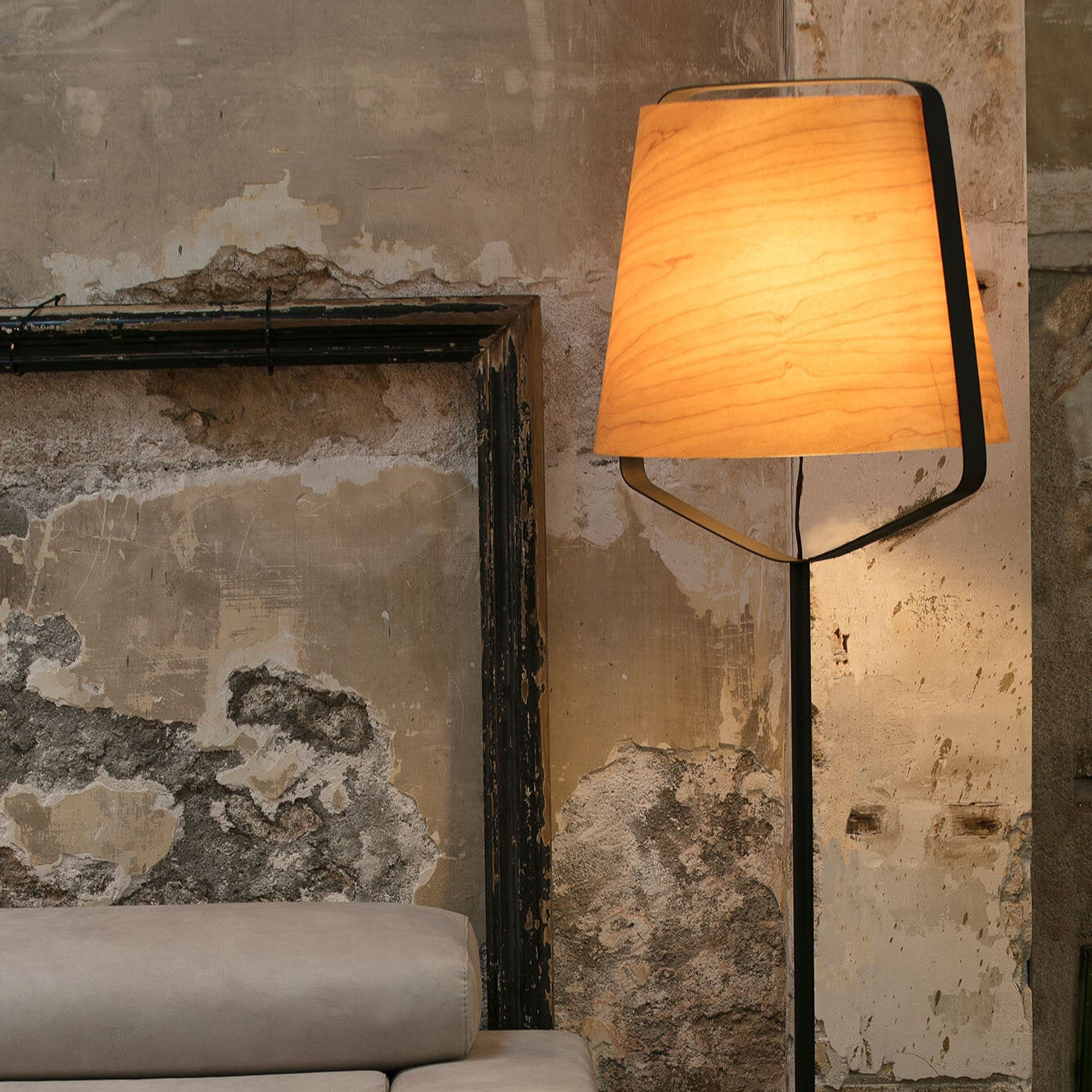 Faro Barcelona Stood Floor Lamp ModMobili