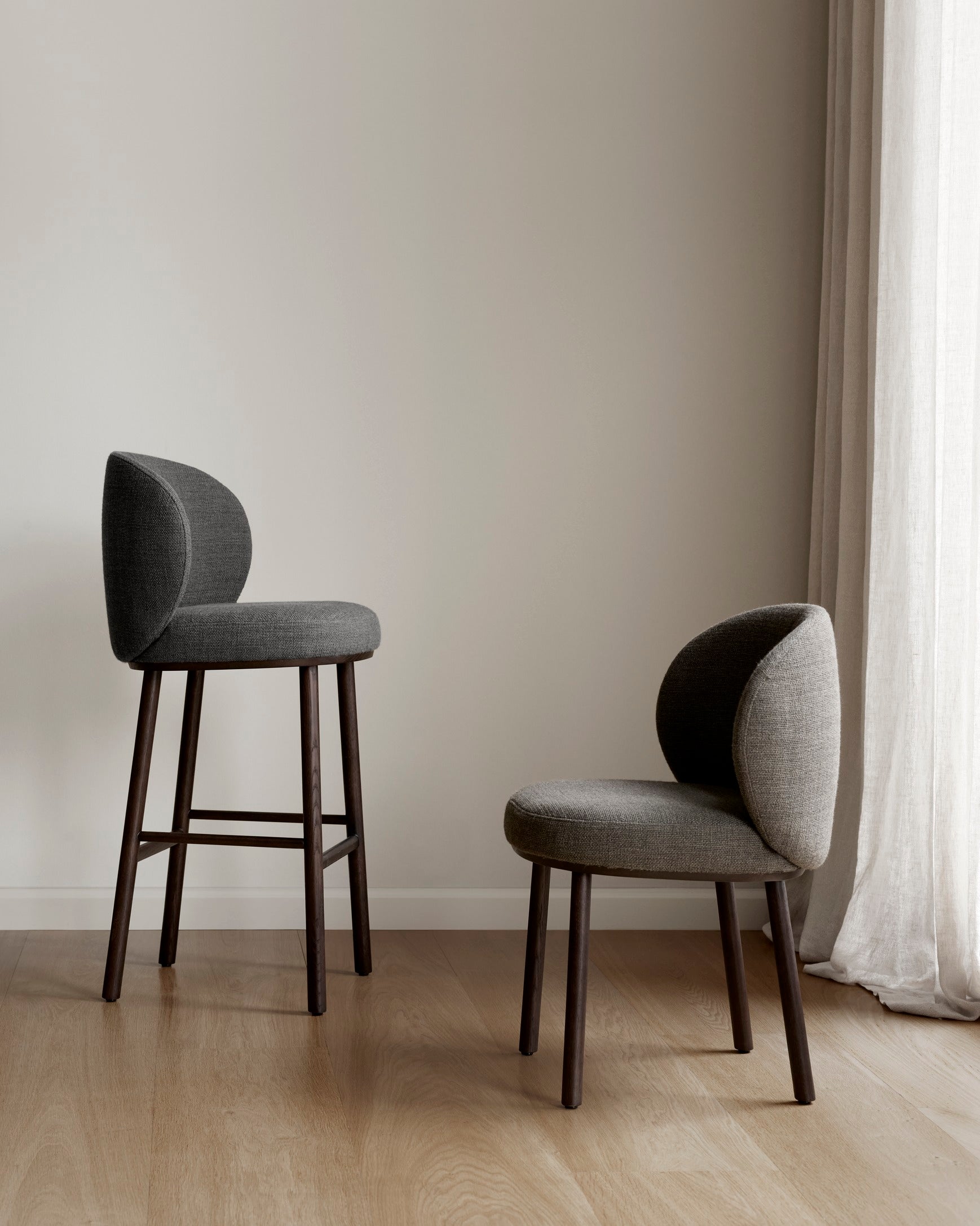Wendelbo Ovata Dining Chair and bar stool