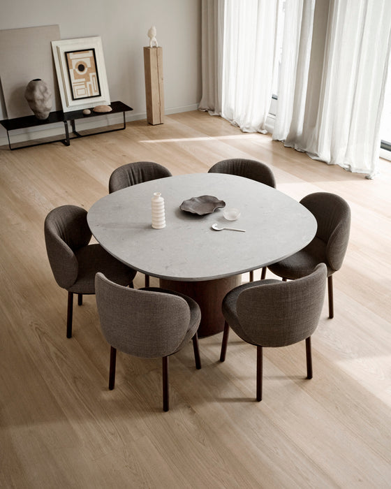 Ovata Dining table and Ovata chairs dk down oak
