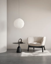 Charger l'image dans la galerie, Coin table with Wendelbo Vista Chair
