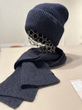 Load image into Gallery viewer, Mjuk Icelandic Hats &amp; Scarves
