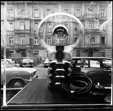 Cargar imagen en el visor de la galería, Ingo Maurer Bulb 196 version original ModMobili
