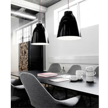 Cargar imagen en el visor de la galería, Fritz Hansen Caravaggio Pendant Glossy Black
