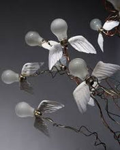 Cargar imagen en el visor de la galería, Ingo Maurer Birdie lamp ModMobili detail
