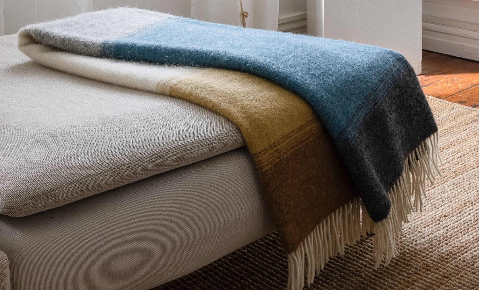 Istex Lon Throw ModMobili